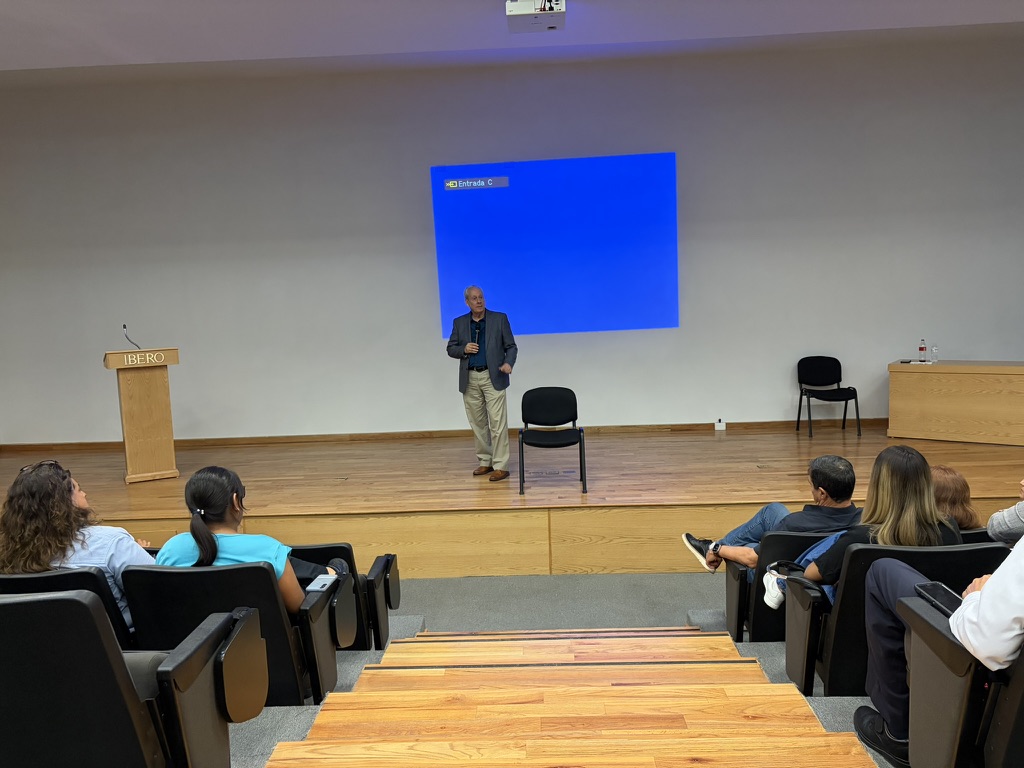 Conferencia “El líder que resuelve”